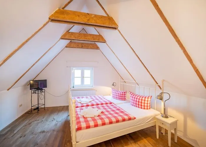 Gutshaus Krimvitz Ferienwohnung Auf Ruegen