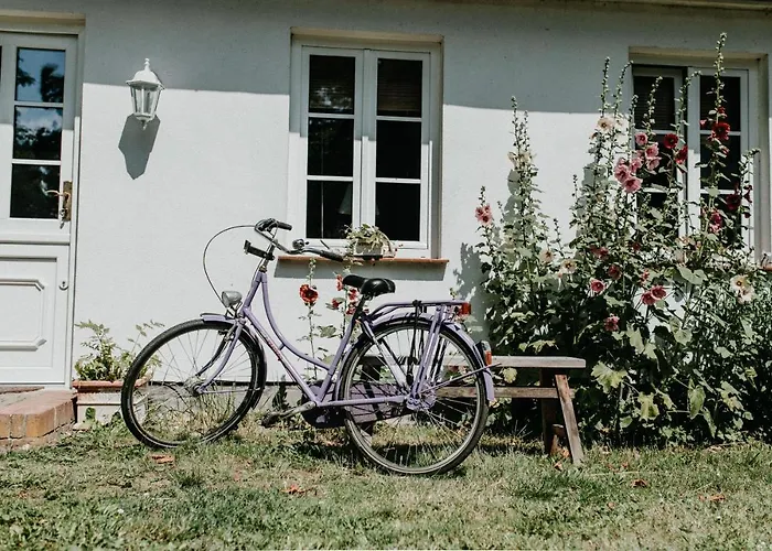 Gutshaus Krimvitz Ferienwohnung Auf Ruegen